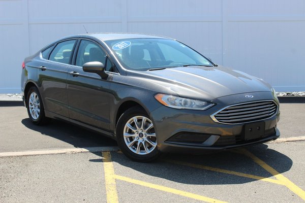 2017 Ford Fusion S | Cam | USB | Bluetooth | Keyless | Cruise
