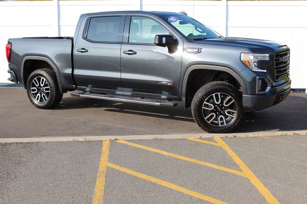 2022 GMC SIERRA 1500 LIMITED AT4 | SunRoof | HtdSeats | Cam Warranty to 2027