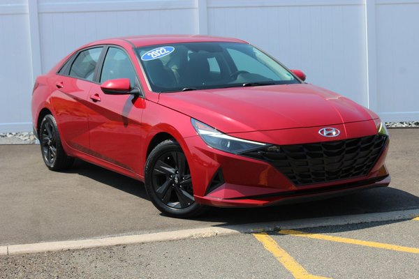 2022 Hyundai Elantra Preferred | HtdSeat | Cam | Aux | Warranty to 2027