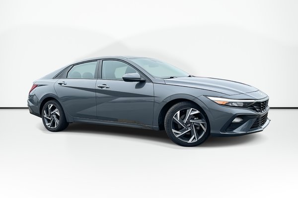2025 Hyundai Elantra Preferred | Roof | Tech | Cam | Warranty to 2030