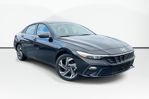 2026 Hyundai Elantra Preferred Tech | Roof | Nav | Warranty to 2030