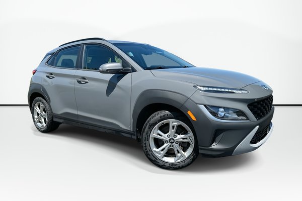 2022 Hyundai Kona Preferred | Roof | Lthr | USB | Warranty to 2027