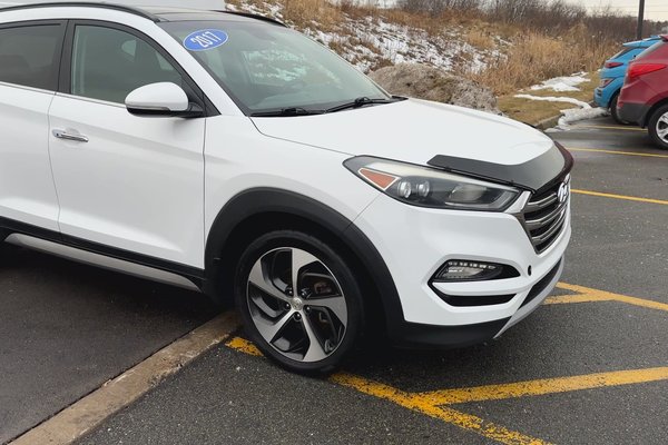 2017 Hyundai Tucson Limited | Roof | Lthr | Cam | Cruise | Aux | USB