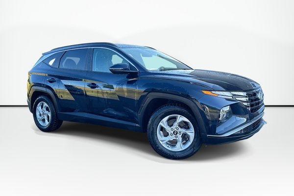 2022 Hyundai Tucson Preferred | Cam | HtdSeats | Warranty to 2027