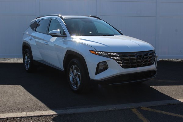 2024 Hyundai Tucson Trend | Roof | HtdSeats | Cam | Warranty to 2029