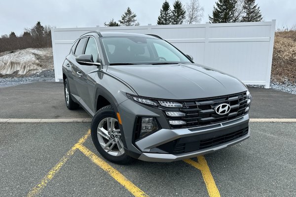 2025 Hyundai Tucson Preferred | RmtStart | HtdSeats | Warranty to 2030