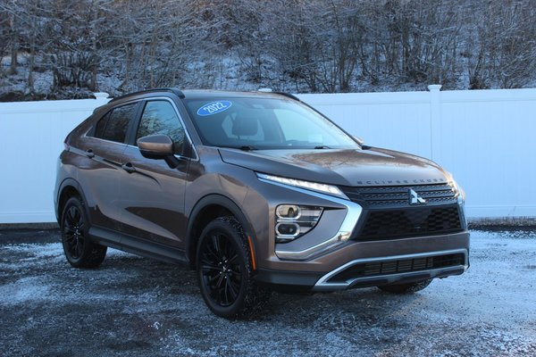 2022 Mitsubishi ECLIPSE CROSS SEL | Cam | USB | HtdSeats | Warrant to 2031