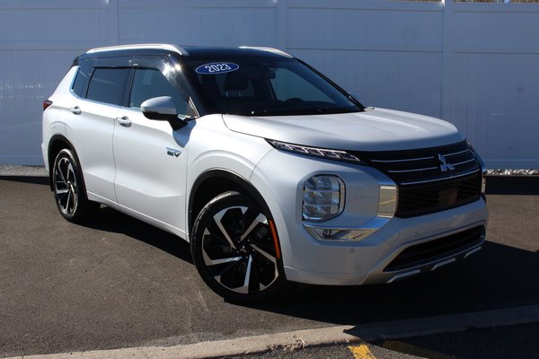 2023 Mitsubishi OUTLANDER PHEV GT | Roof | HtdSeats | Warranty to