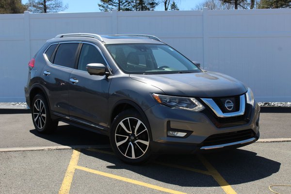 2017 Nissan Rogue SL Platinum | Leather | SunRoof | Nav | Cam | USB