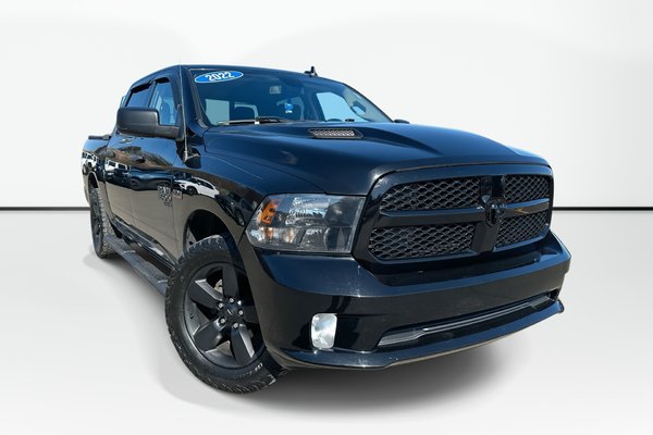 2022 Ram 1500 Classic Express | Cam | Bluetooth | HtdSeats | Aux | AC
