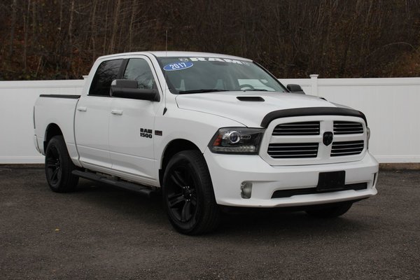 2017 Ram 1500 Sport | Cam | USB | Bluetooth | Keyless | Cruise