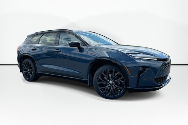 2025 Toyota Crown Signia Limited | Lthr | Roof | JBL | Warranty to 2030