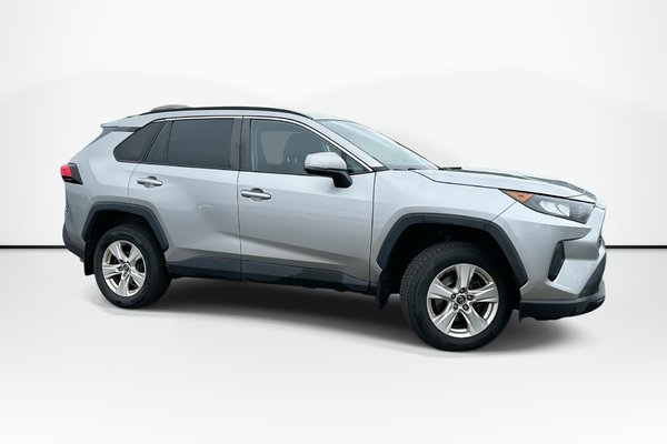 2019 Toyota RAV4 LE | Cam | HtdSeats | Bluetooth | Aux | USB | AC