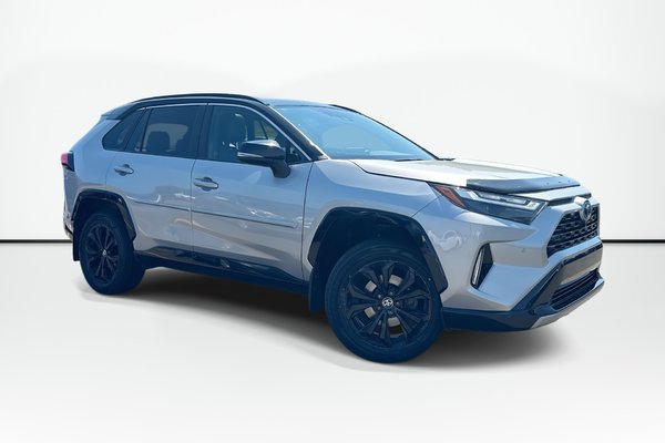 2022 Toyota RAV4 Hybrid XSE | Roof | Lthr | Cam | Warranty to 2030