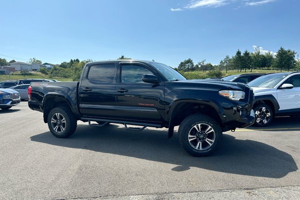 2016 Toyota Tacoma TRD Sport | Manual | Cam | HtdSeat | Bluetooth