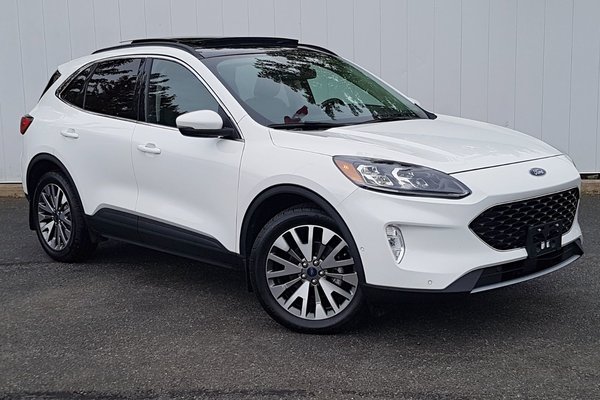 2020 Ford Escape Titanium Hybrid | Leather | Roof | Nav | Cam | USB