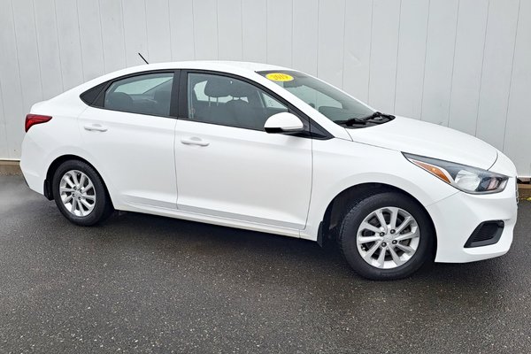 2019 Hyundai Accent Preferred | Cam | USB | HtdSeats | Bluetooth