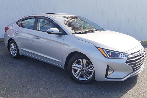 2020 Hyundai Elantra Preferred w/Sun & Safety Package | Roof | Cam