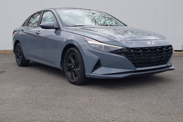 2023 Hyundai Elantra Preferred | Cam | USB | HtdSeat | Warranty to 2027