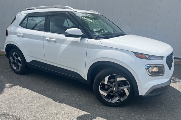 2022 Hyundai Venue Trend | SunRoof | Cam | USB | Heated Wheel
