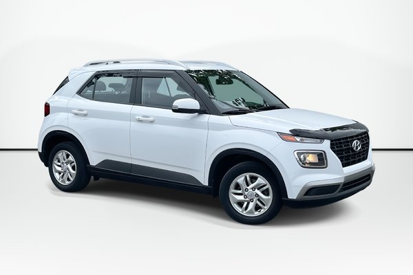 2022 Hyundai Venue Preferred | Cam | USB | HtWheel | Warranty to 2027