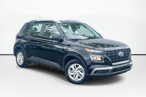 2025 Hyundai Venue Preferred | Cam | HtdSeats | Warranty to 2030