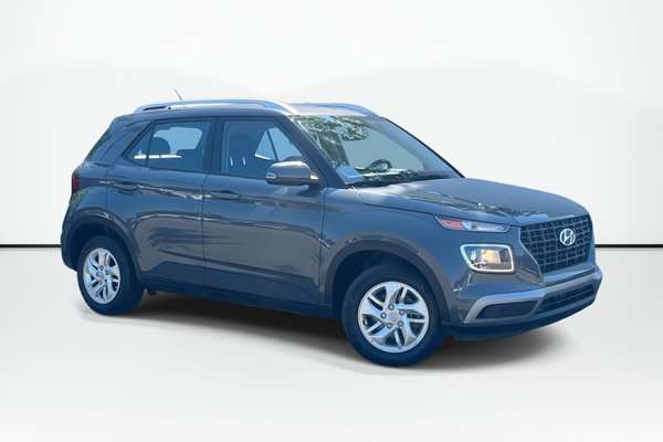 2025 Hyundai Venue Preferred | Cam | USB | HtdSeat | Warranty to 2030