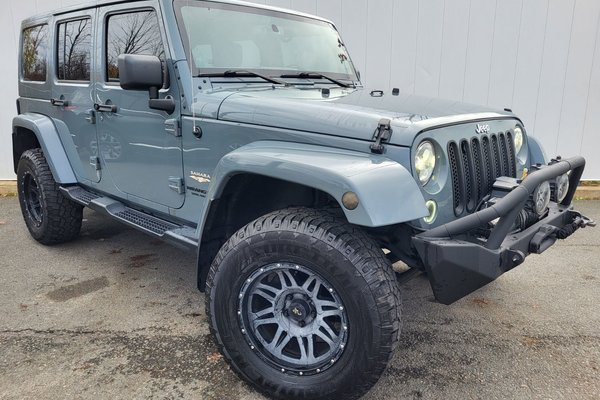 2014 Jeep Wrangler Unlimited Sahara | Leather | Nav | USB | Bluetooth