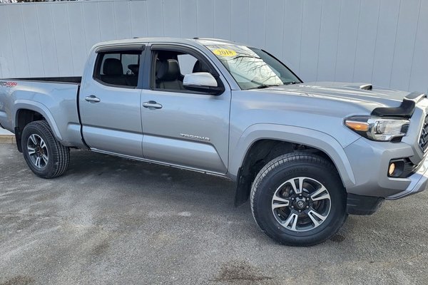 2018 Toyota Tacoma SR5 | Cam | USB | Bluetooth | Keyless | Cruise