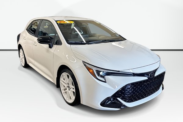 2026 Toyota Corolla Hatchback FX Series | ROOF HTDSTS | CAM | WARRANTY