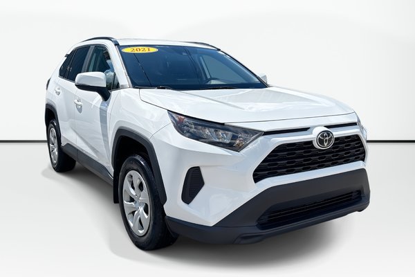 2021 Toyota RAV4 LE AWD | ONLY 80K KM | Heated Seats | Safety Sense