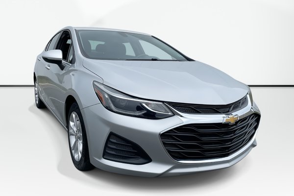 2019 Chevrolet CRUZE 1LT | Htd Seats | Backup Cam | USB