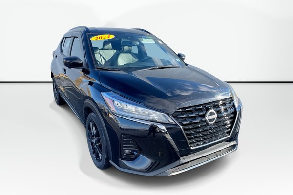 2024 Nissan Kicks SR | Sunroof | Leatherette | Cam | Warranty to2029