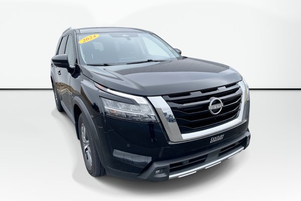 2024 Nissan Pathfinder SL | 7-Pass | Leather | MoonRoof | SafetyShield360