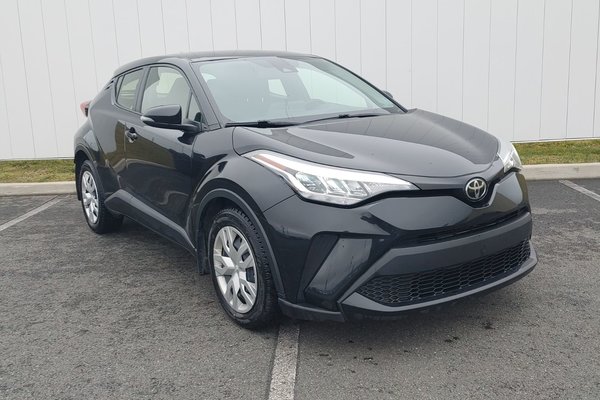 2022 Toyota C-HR LE | Cam | USB | Bluetooth | Warranty Until 2027