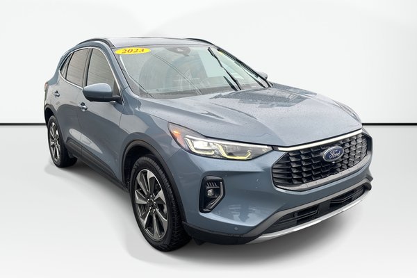 2023 Ford Escape Platinum | Leather | Cam | USB | HtdWheel