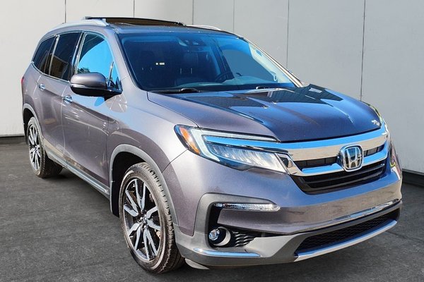 2020 Honda Pilot Touring 8-Passenger | Leather | Roof | Nav | Cam