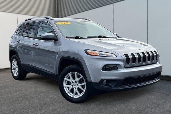 2017 Jeep Cherokee North | Cam | USB | HtdSeats | Bluetooth | Keyless