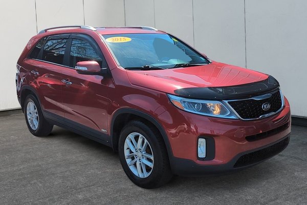 2015 Kia Sorento LX V-6 | Cam | USB | HtdSeats | Bluetooth |