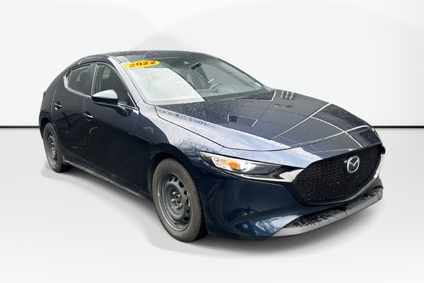 2022  Mazda3 Sport GS | Cam | USB | HtdSeats | Bluetooth | Keyless