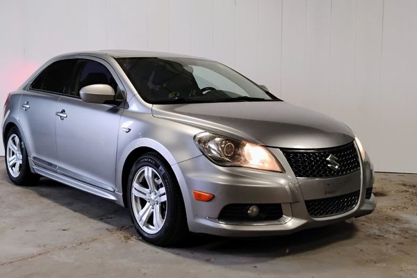 2011 Suzuki Kizashi Sport | 6-Spd | XM | HtdSeats | Keyless | Cruise