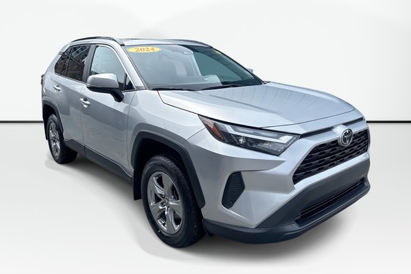 2024 Toyota RAV4 XLE | Cam | USB | Heated Seats | Bluetooth