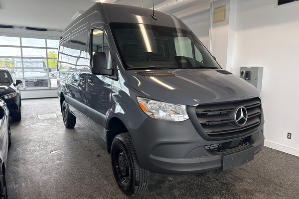 2025 Mercedes-Benz Sprinter Cargo Van