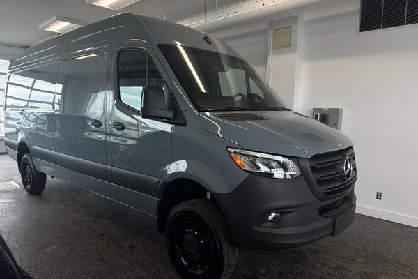 2025 Mercedes-Benz Sprinter Cargo Van
