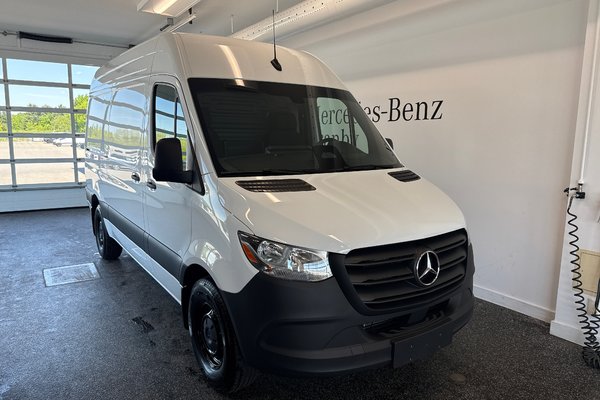 2025 Mercedes-Benz Sprinter Cargo Van