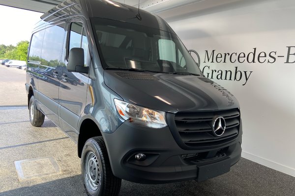 2025 Mercedes-Benz Sprinter Cargo Van
