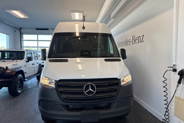 2025 Mercedes-Benz Sprinter Cargo Van