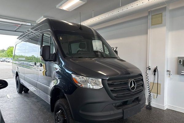 2025 Mercedes-Benz Sprinter Cargo Van