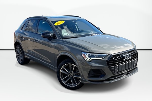 2022 Audi Q3 Komfort | Leather | MoonRoof | Cam | USB