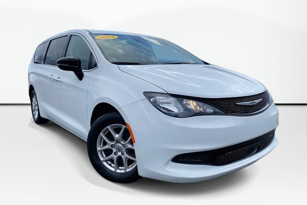 2024 Chrysler GRAND CARAVAN SXT | 7-Pass | Cam | HtdWheel | Warranty to 2029